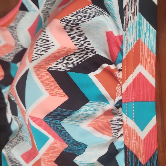 Zeroxposur Black / Orange & Blue Swimsuit Top Only Swimwear Size 2X - Picture 4 of 11